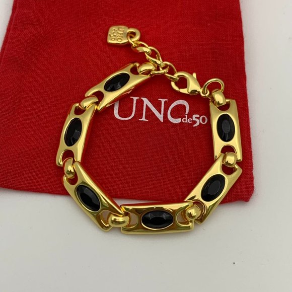 NEW Uno de 50 THE CROWN Gold Plated Black Crystals Bracelet - Picture 13 of 13